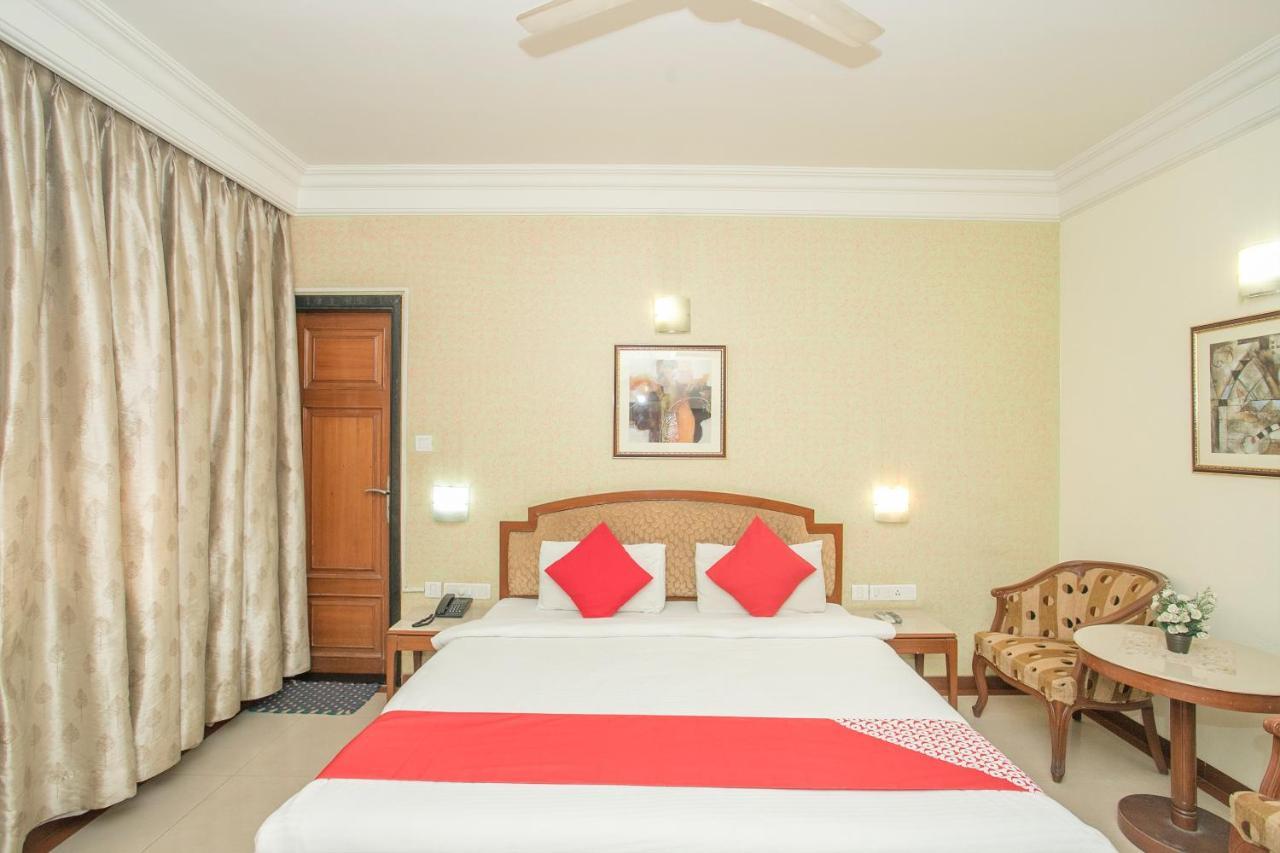Oyo 579 Hotel Aab بنغالور المظهر الخارجي الصورة