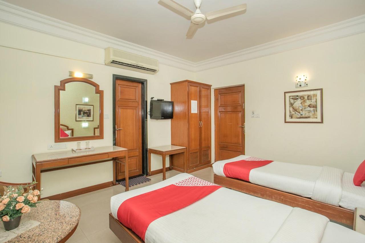 Oyo 579 Hotel Aab بنغالور المظهر الخارجي الصورة