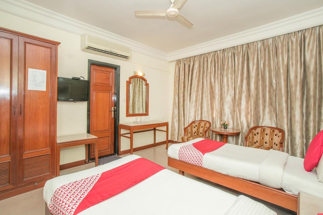 Oyo 579 Hotel Aab بنغالور المظهر الخارجي الصورة